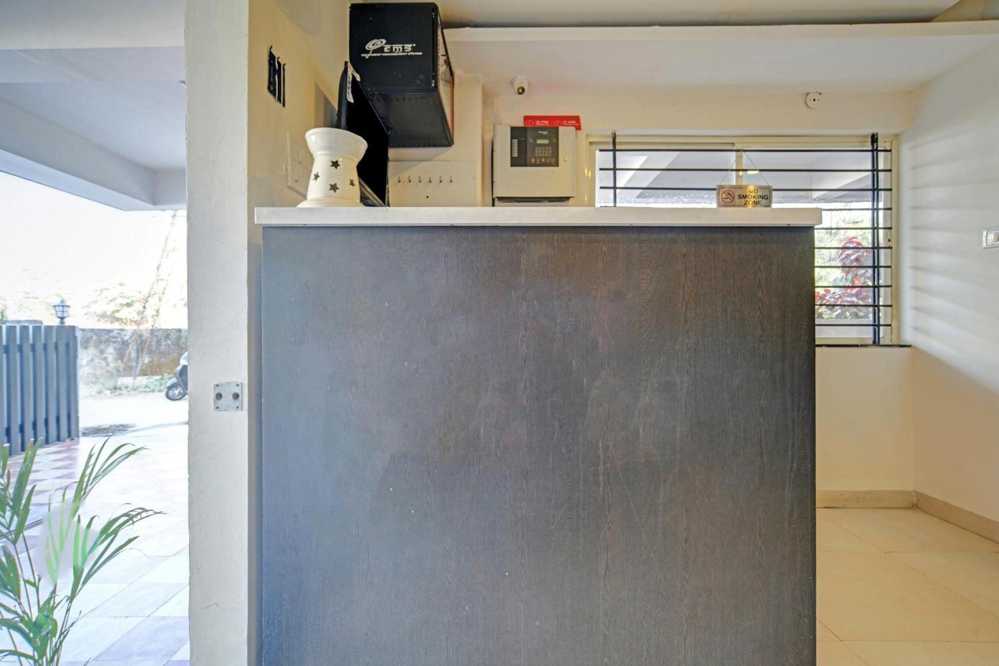 Collection O The Eternity Near Lig Sqaure Hotel Indore Exterior foto
