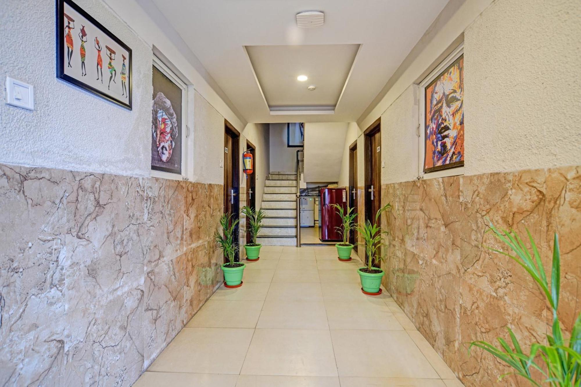 Collection O The Eternity Near Lig Sqaure Hotel Indore Exterior foto